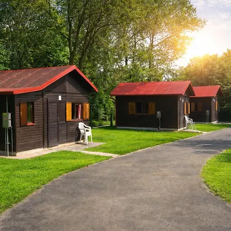 Campingplatz Autocamp Kosmonosy *