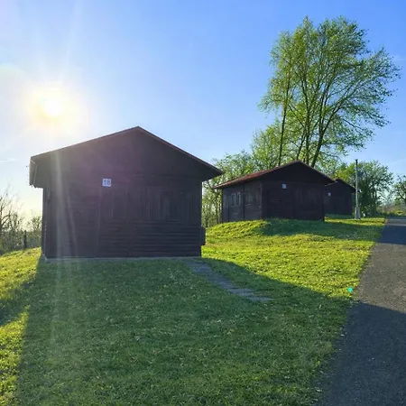 キャンプ場 Autocamp Kosmonosy